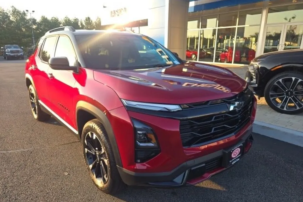 2026 Chevrolet Equinox RS photo 1
