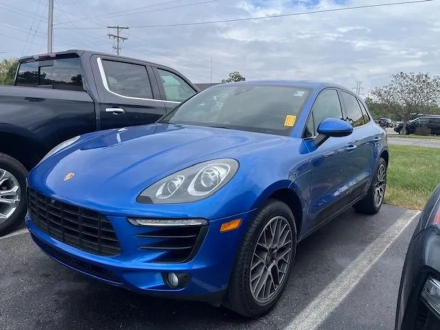 2017 Porsche Macan S photo 1