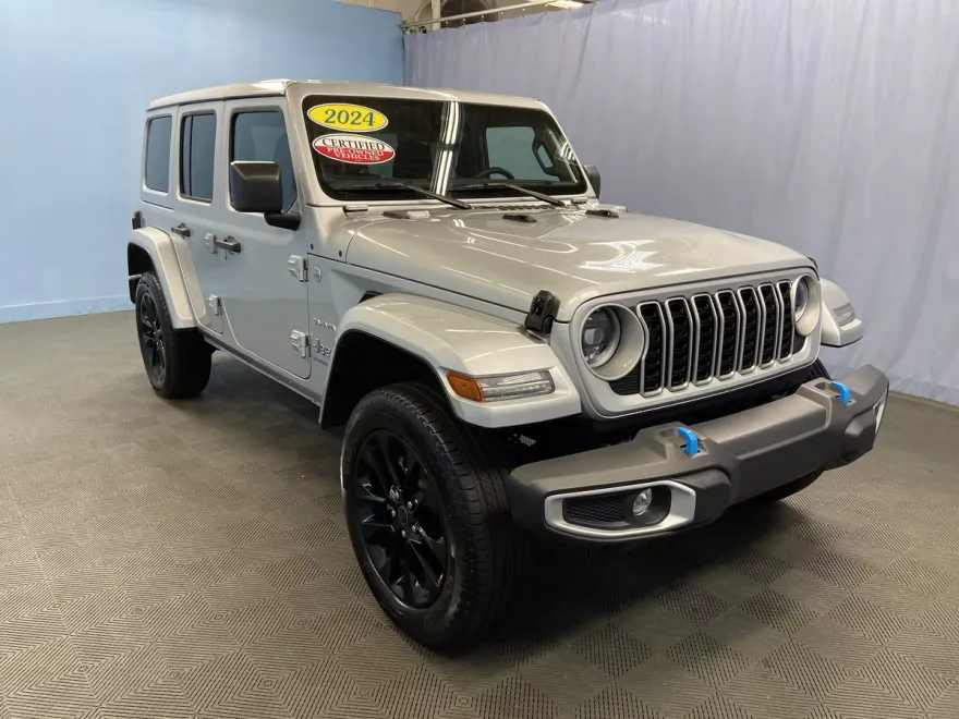 2024 Jeep Wrangler 4xe Sahara photo 1