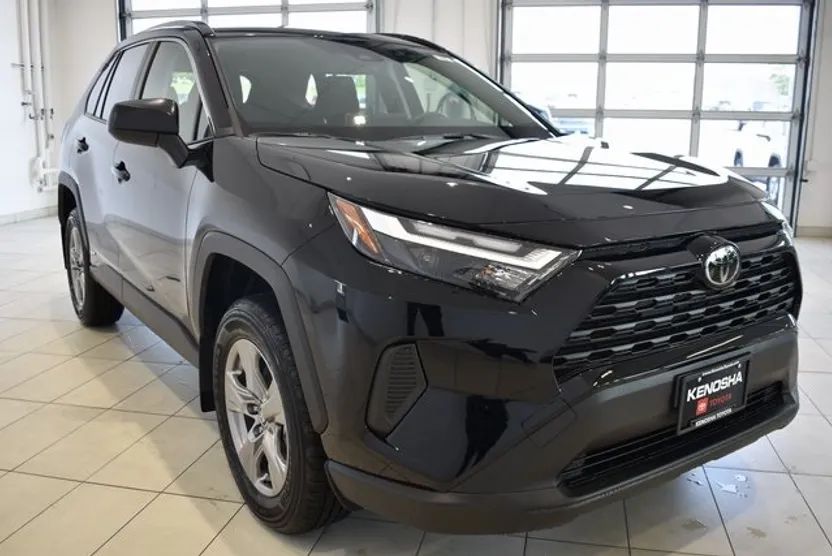 2025 Toyota RAV4 LE photo 1