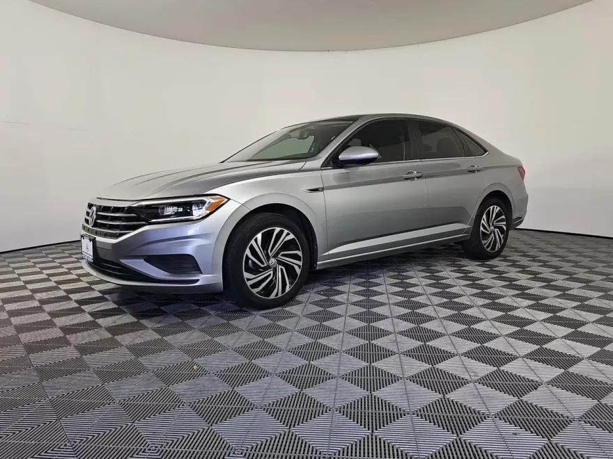 2020 Volkswagen Jetta SEL photo 1