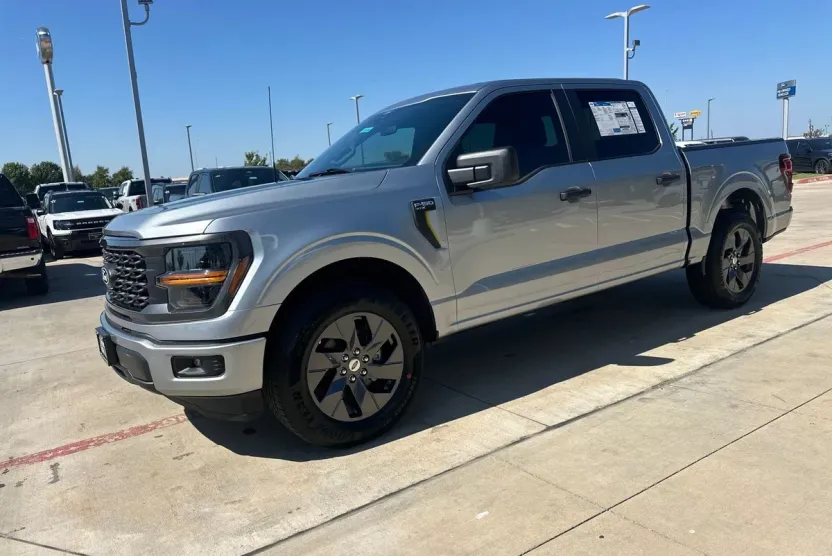 2025 Ford F-150 STX photo 1