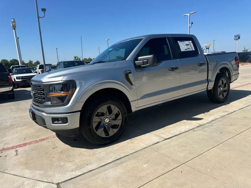 2025 Ford F-150 STX photo 1