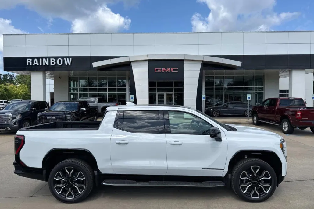 2025 Gmc Sierra EV Denali photo 1
