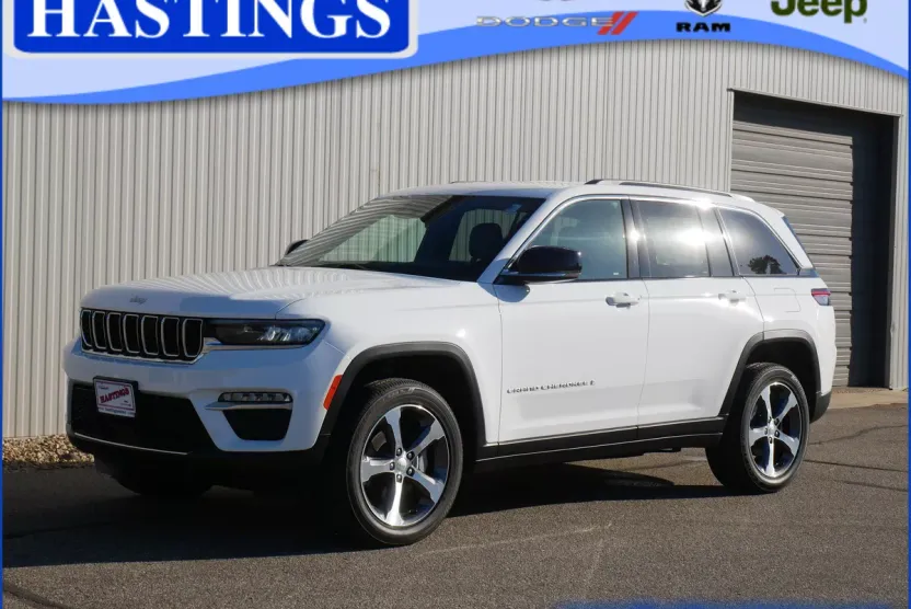 2025 Jeep Grand Cherokee Limited photo 1