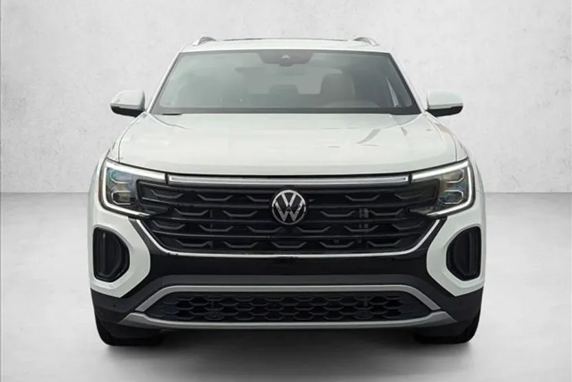 2025 Volkswagen Atlas Cross Sport SE Technology photo 1