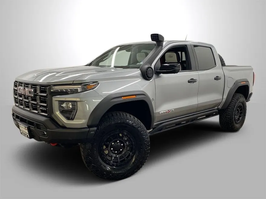 2025 Gmc Canyon AT4 photo 1
