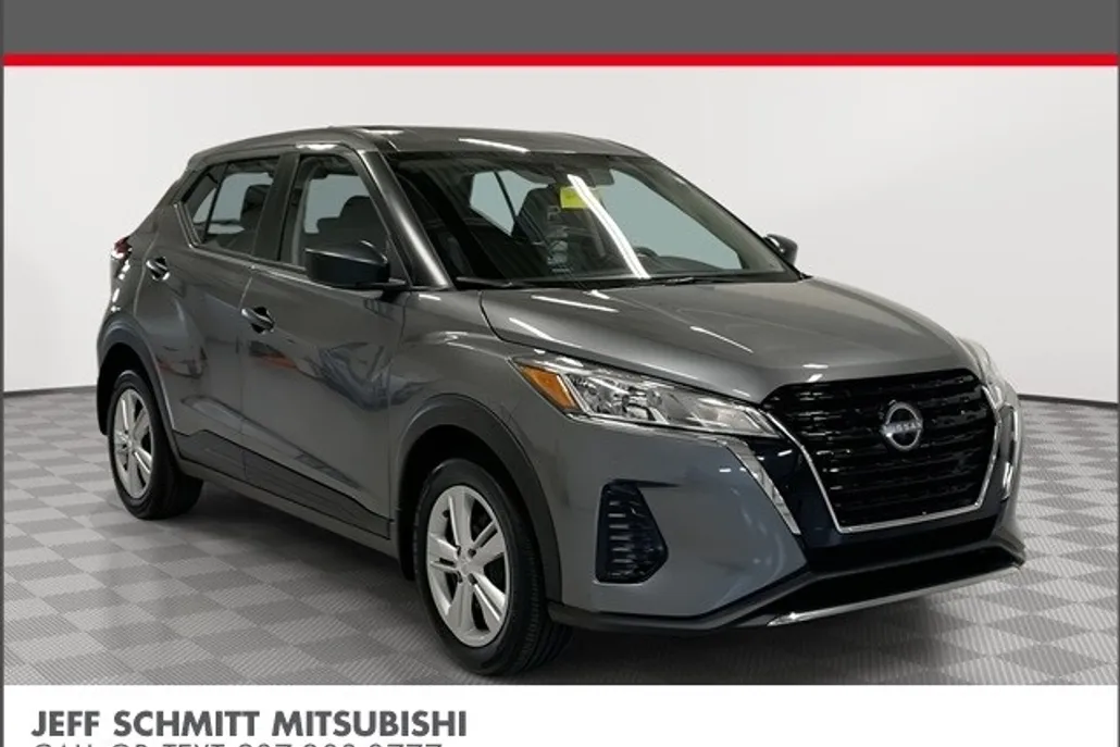 2024 Nissan Kicks S photo 1