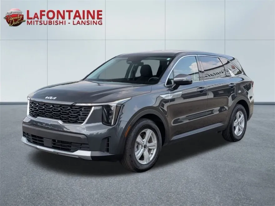 2024 Kia Sorento LX photo 1