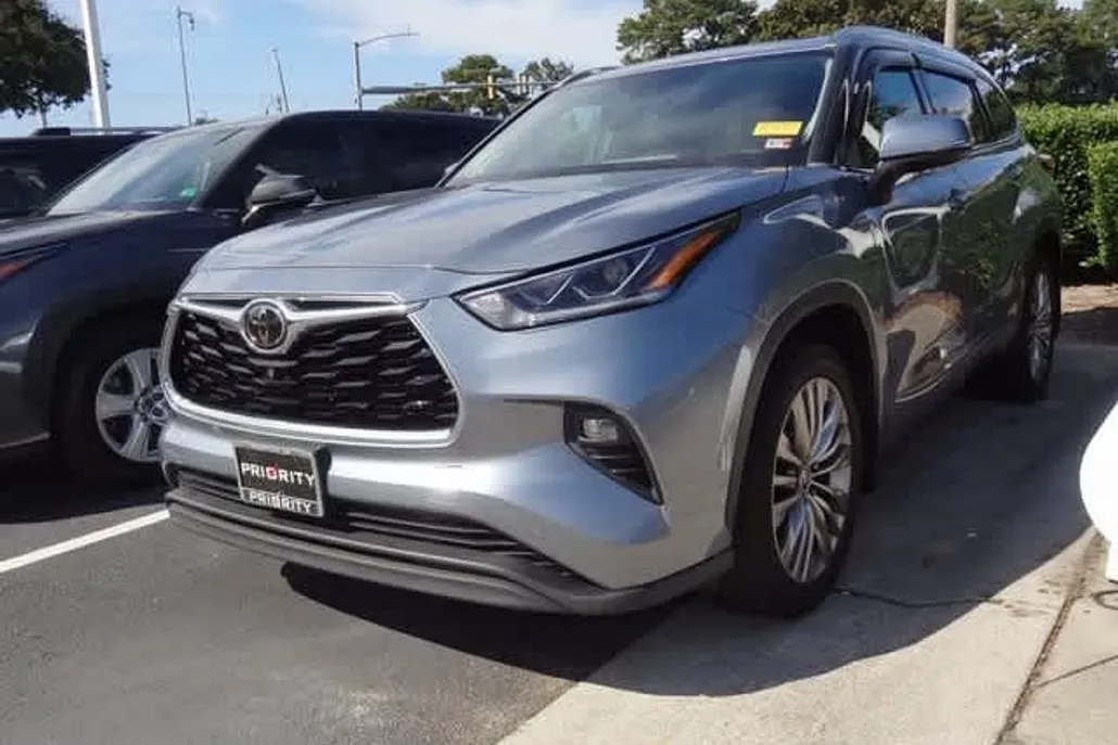 2020 Toyota Highlander Limited photo 1
