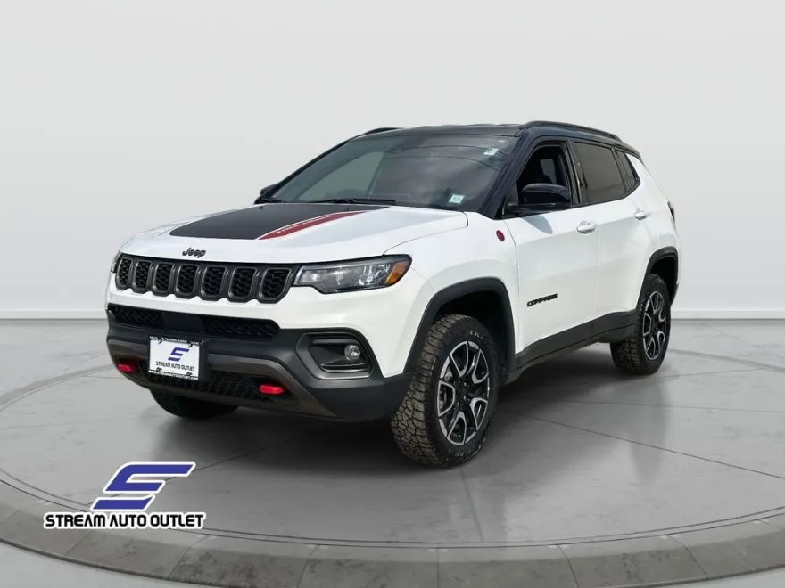 2024 Jeep Compass Trailhawk photo 1