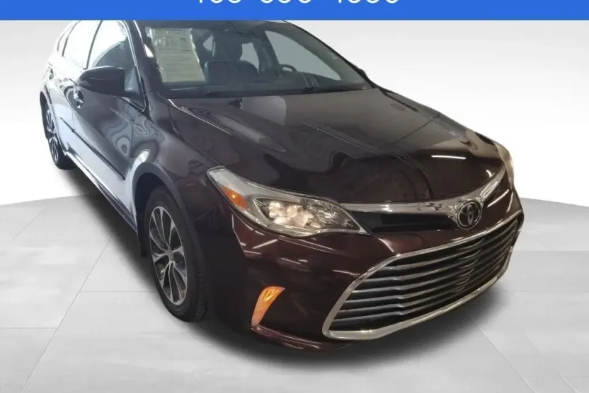 2017 Toyota Avalon XLE photo 1