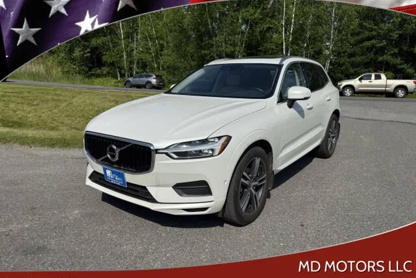2019 Volvo XC60 Momentum photo 1