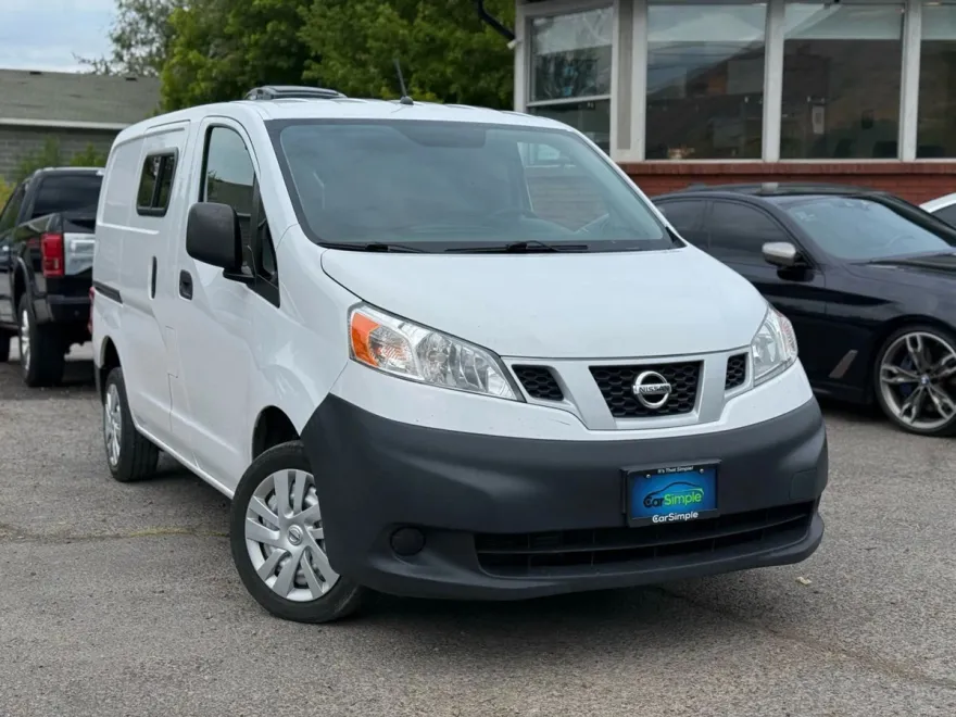 2019 Nissan NV200 S photo 1