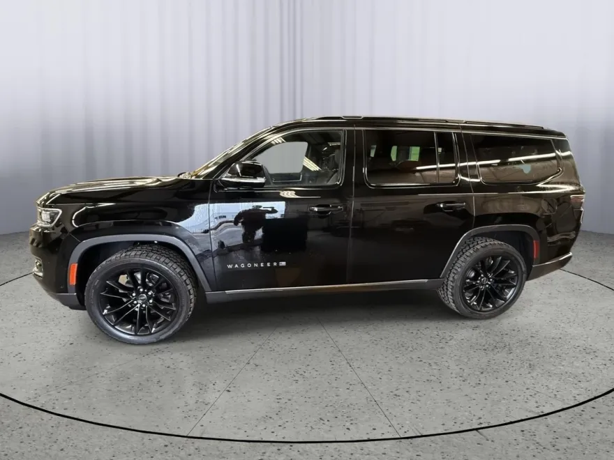 2022 Jeep Wagoneer Series III photo 1