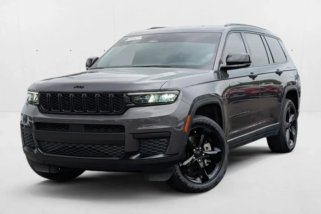 2023 Jeep Grand Cherokee Laredo photo 1