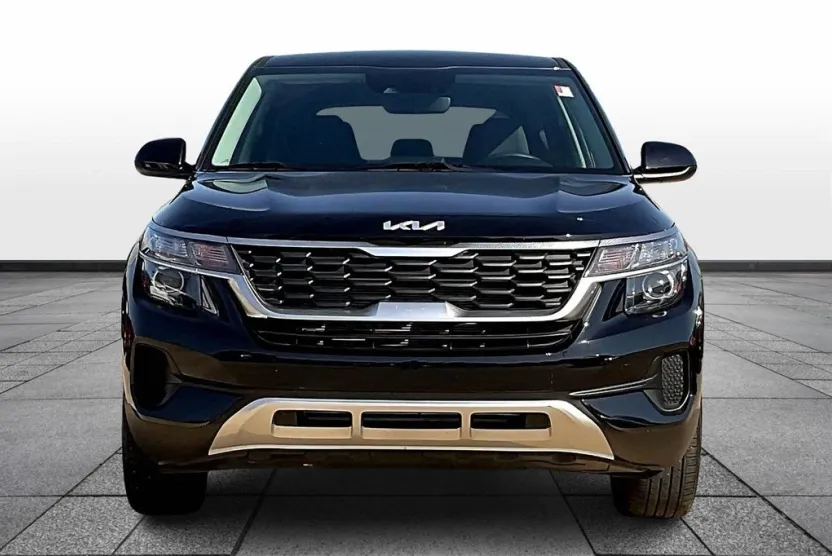 2022 Kia Seltos LX photo 1