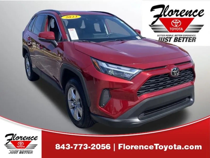 2023 Toyota RAV4 XLE photo 1