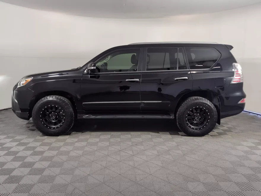 2017 Lexus GX 460 photo 1