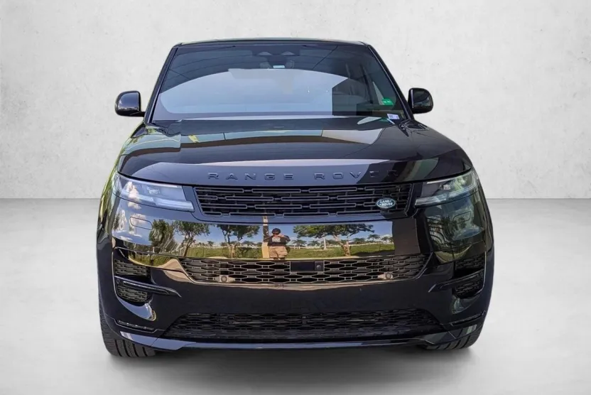 2024 Land Rover Range Rover Sport SE photo 1