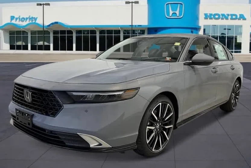 2025 Honda Accord Hybrid Touring photo 1