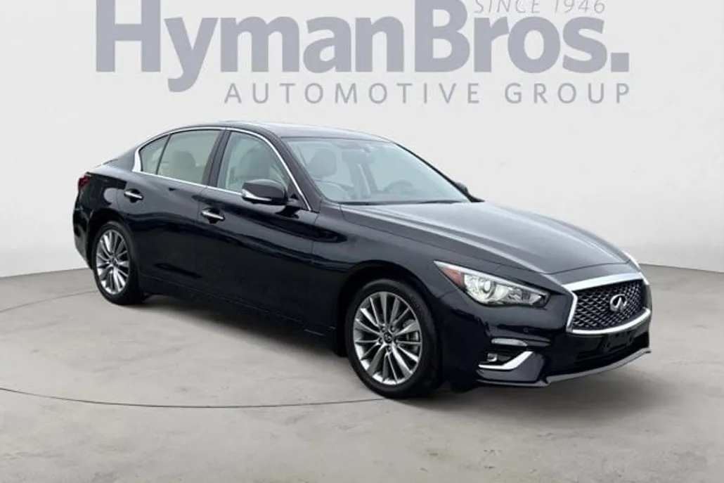 2023 Infiniti Q50 LUXE photo 1