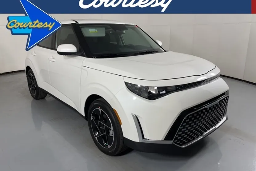 2025 Kia Soul EX photo 1