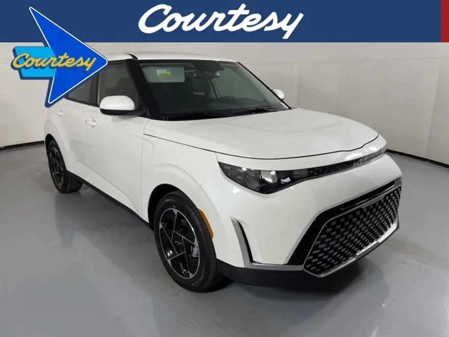 2025 Kia Soul EX photo 1