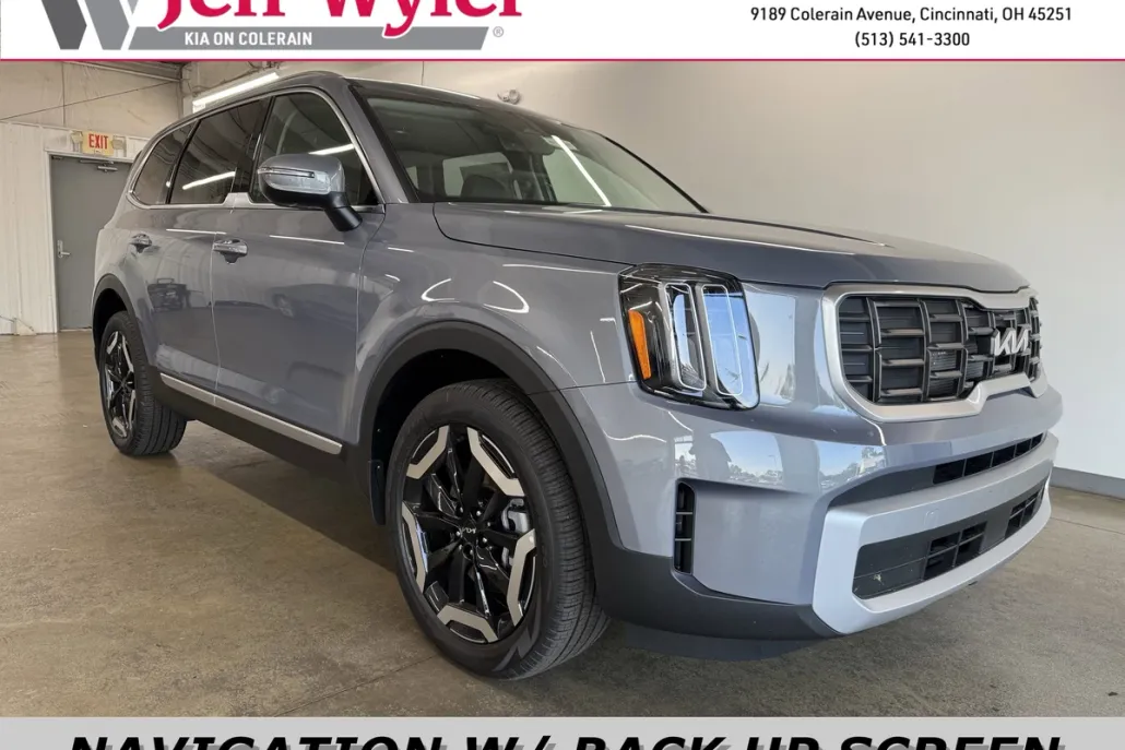 2025 Kia Telluride S photo 1