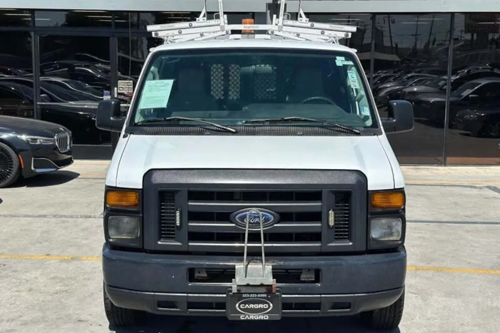 2013 Ford E-150 photo 1
