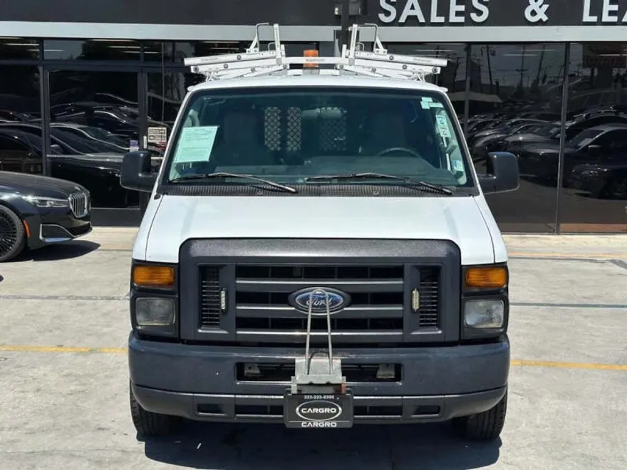 2013 Ford E-150 photo 1