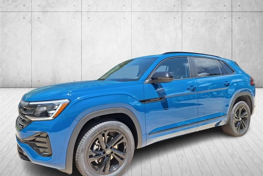 2025 Volkswagen Atlas Cross Sport SEL R-Line photo 1