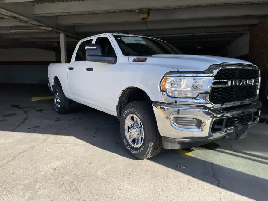 2024 Ram 2500 Tradesman photo 1