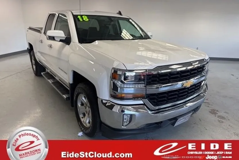 2018 Chevrolet Silverado 1500 LT photo 1