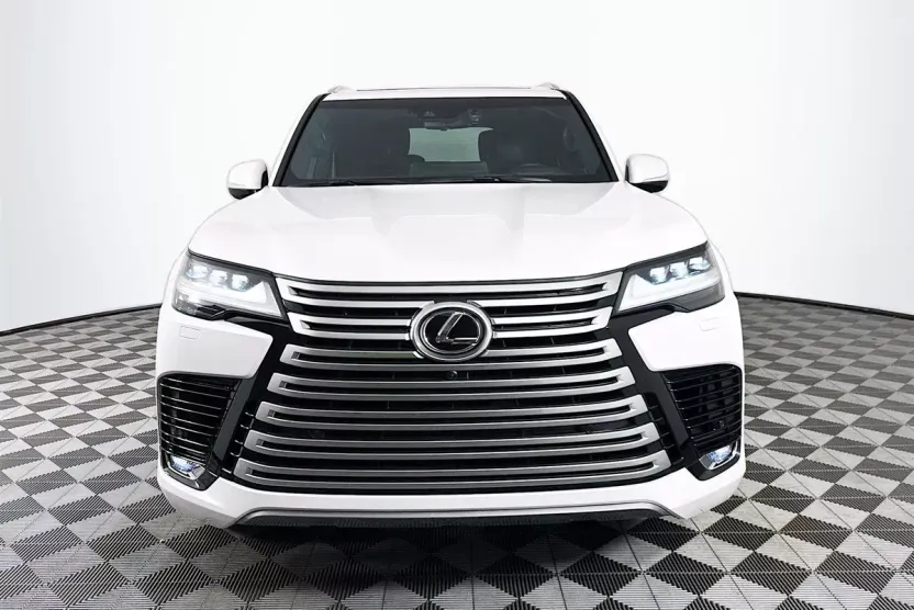 2023 Lexus LX 600 Ultra Luxury photo 1