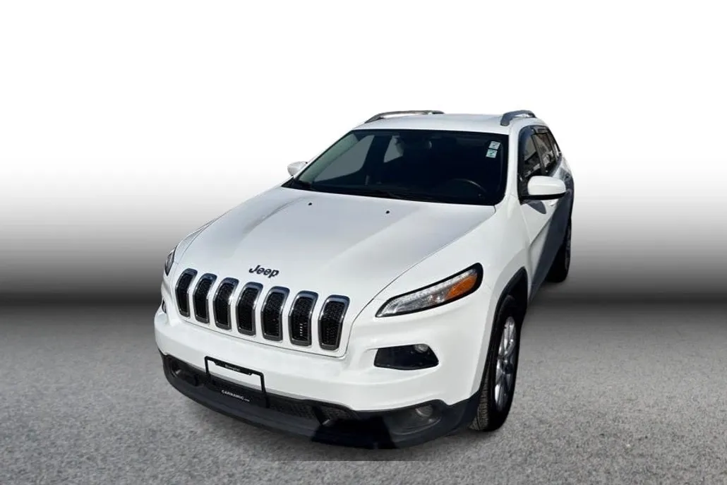 2018 Jeep Cherokee Latitude Sport photo 1