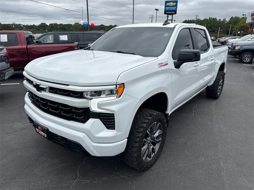 2024 Chevrolet Silverado 1500 RST photo 1