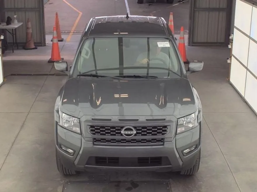 2025 Nissan Frontier SV photo 1