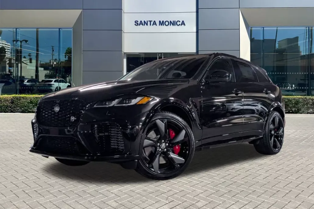 2026 Jaguar F-PACE SVR photo 1