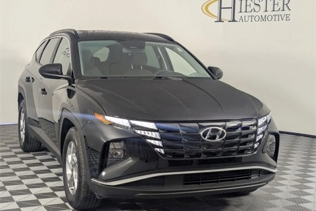 2024 Hyundai Tucson SEL photo 1
