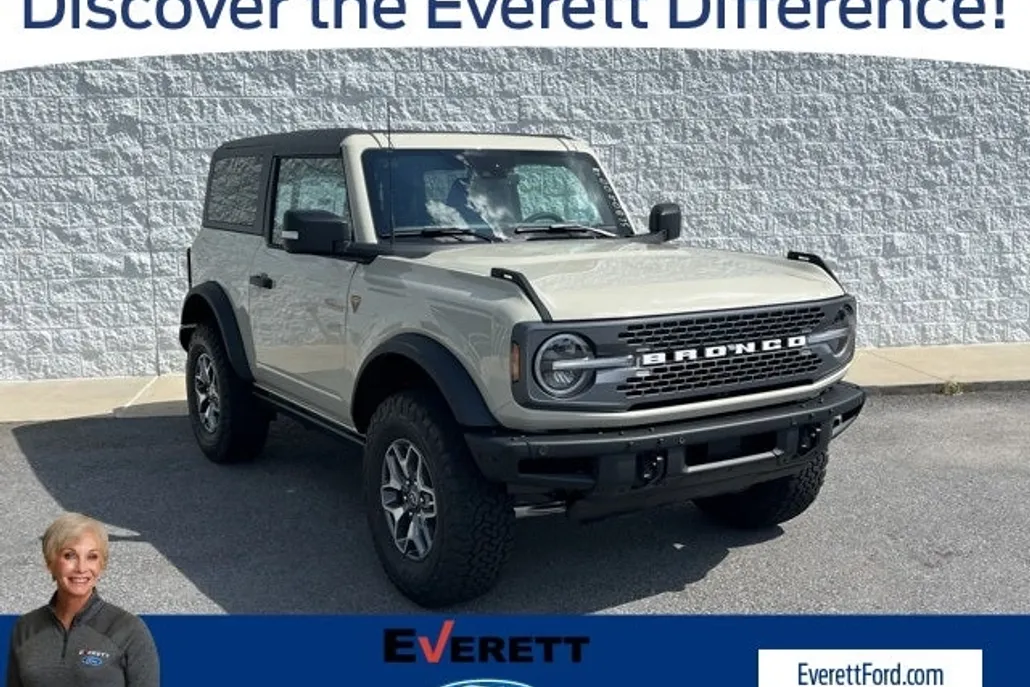 2025 Ford Bronco Badlands photo 1