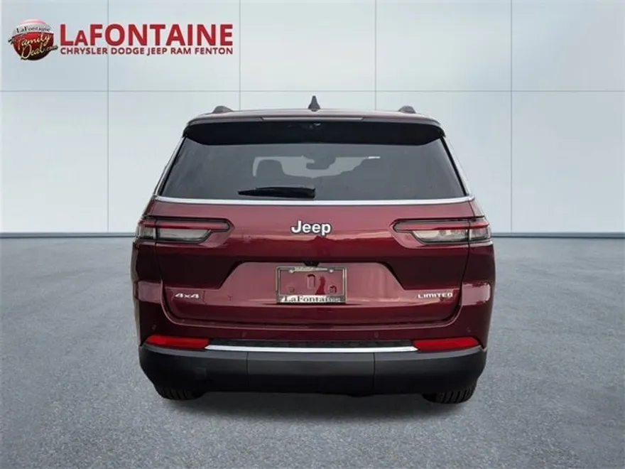2025 Jeep Grand Cherokee Limited photo 1