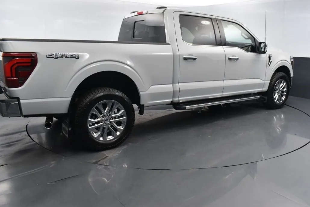 2024 Ford F-150 Lariat photo 1