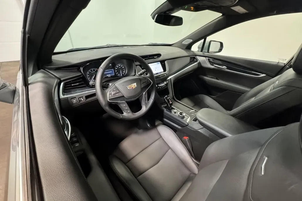 2025 Cadillac XT5 Premium Luxury photo 1
