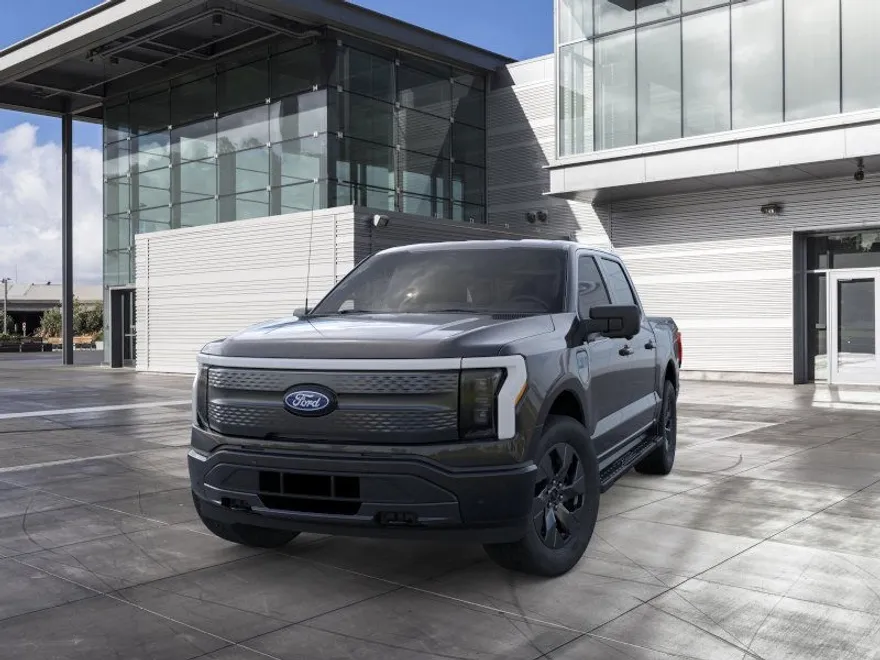 2025 Ford F-150 Lightning XLT photo 1