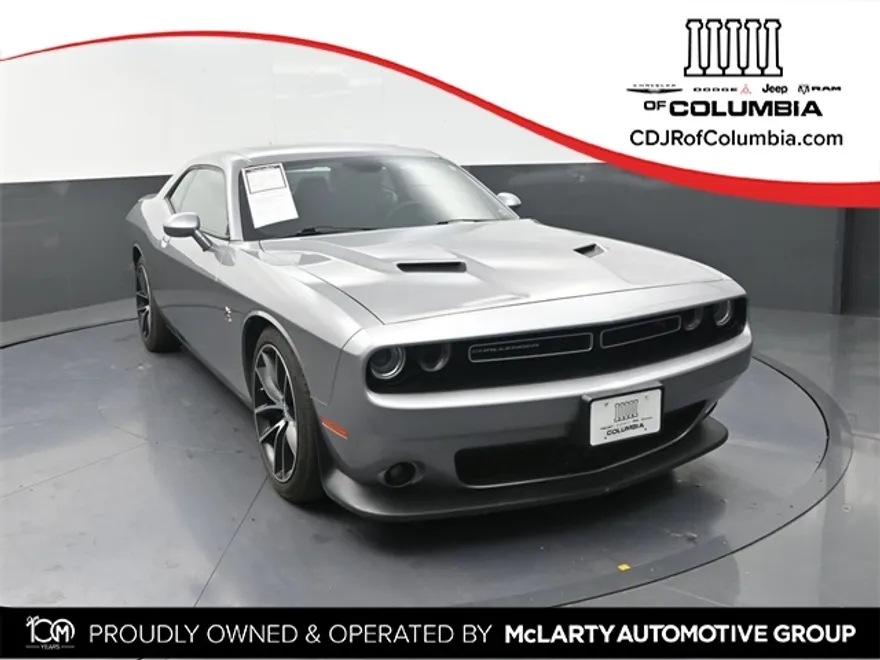 2016 Dodge Challenger R/T Scat Pack photo 1