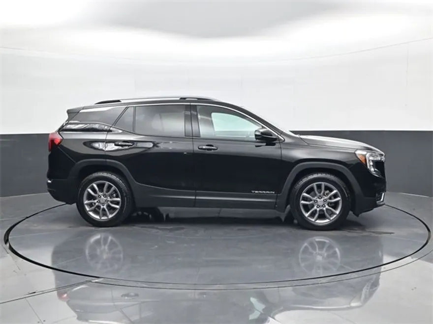 2022 Gmc Terrain SLT photo 1