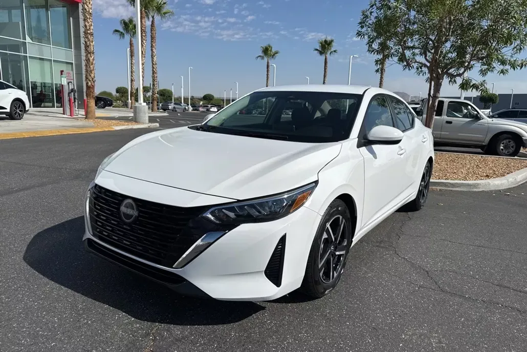 2024 Nissan Sentra SV photo 1