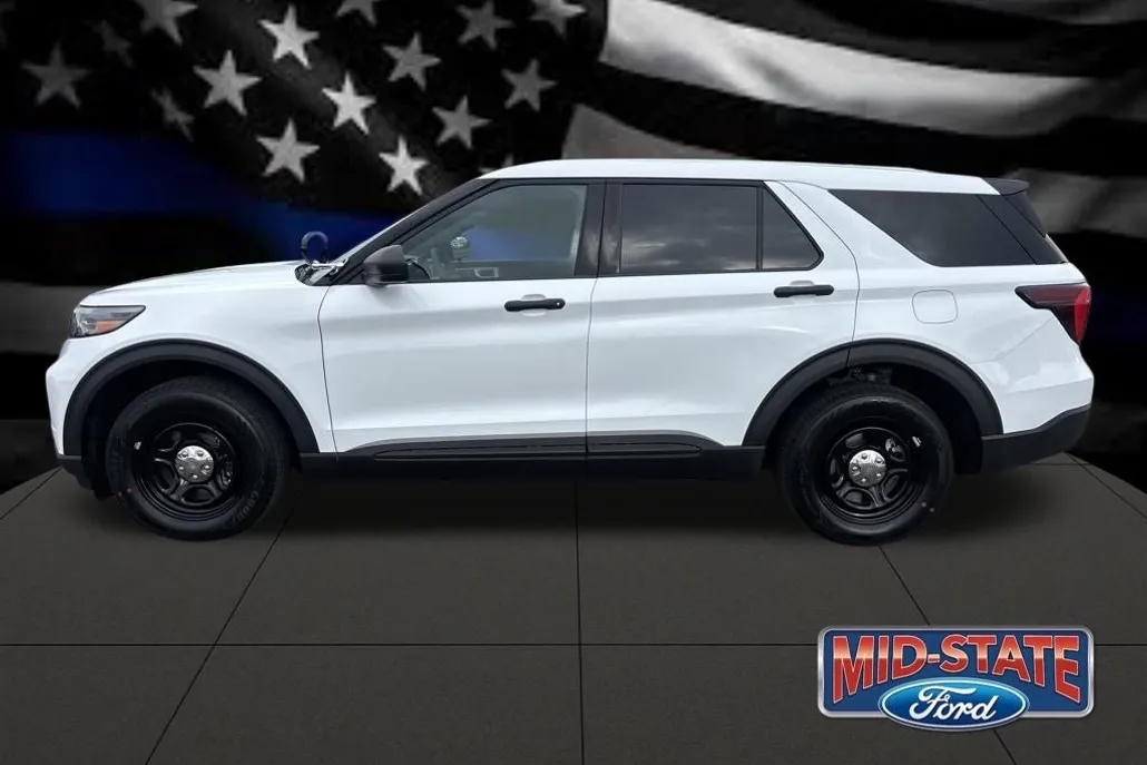 2025 Ford Explorer photo 1