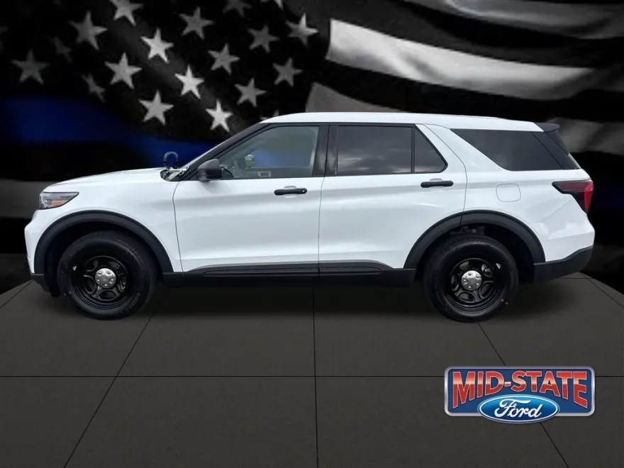 2025 Ford Explorer photo 1